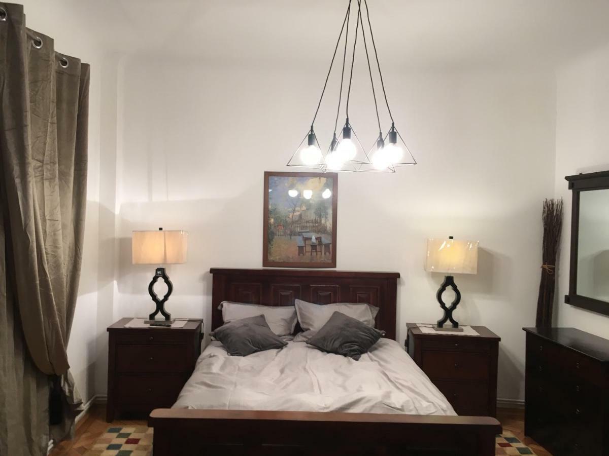 Vintage Apartment Букурещ Екстериор снимка