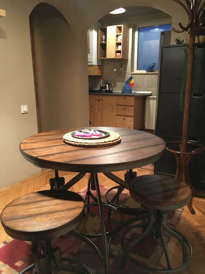 Vintage Apartment Букурещ Екстериор снимка